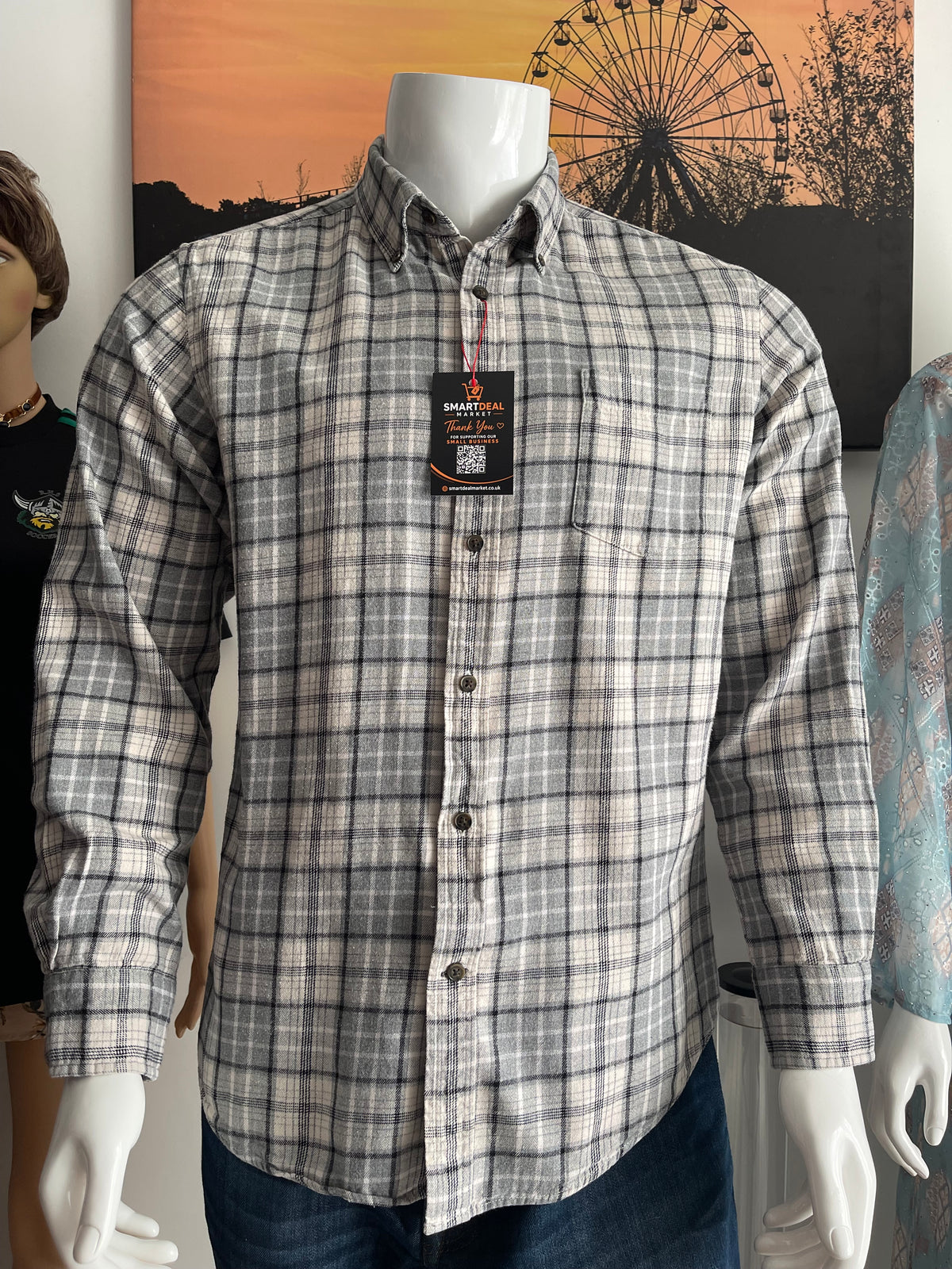 St. John’s Bay Men’s Check Shirt Size M