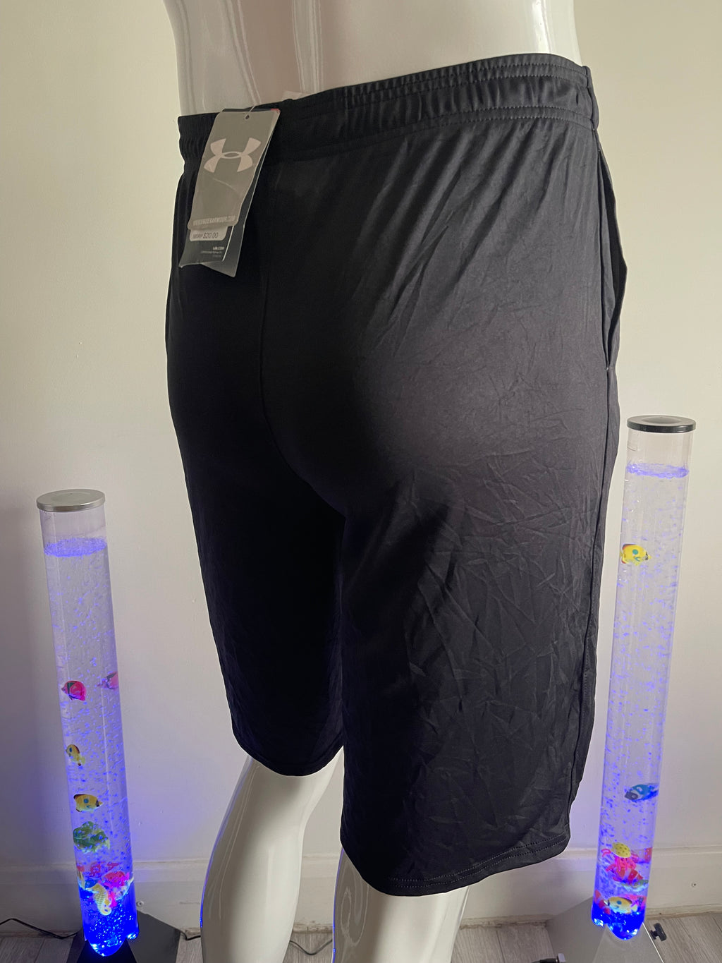 NEW Under Armour HeatGear Black Sports Shorts with Pockets – YXL (Youth XL)