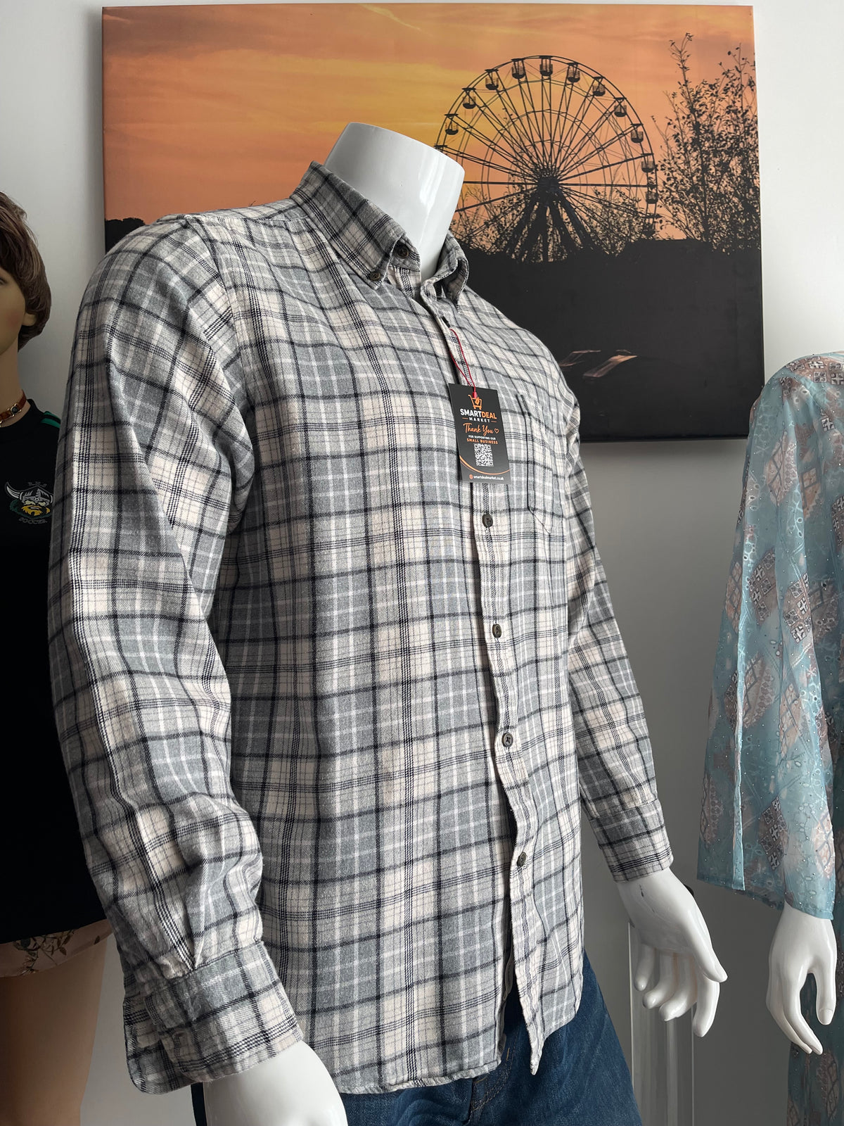 St. John’s Bay Men’s Check Shirt Size M