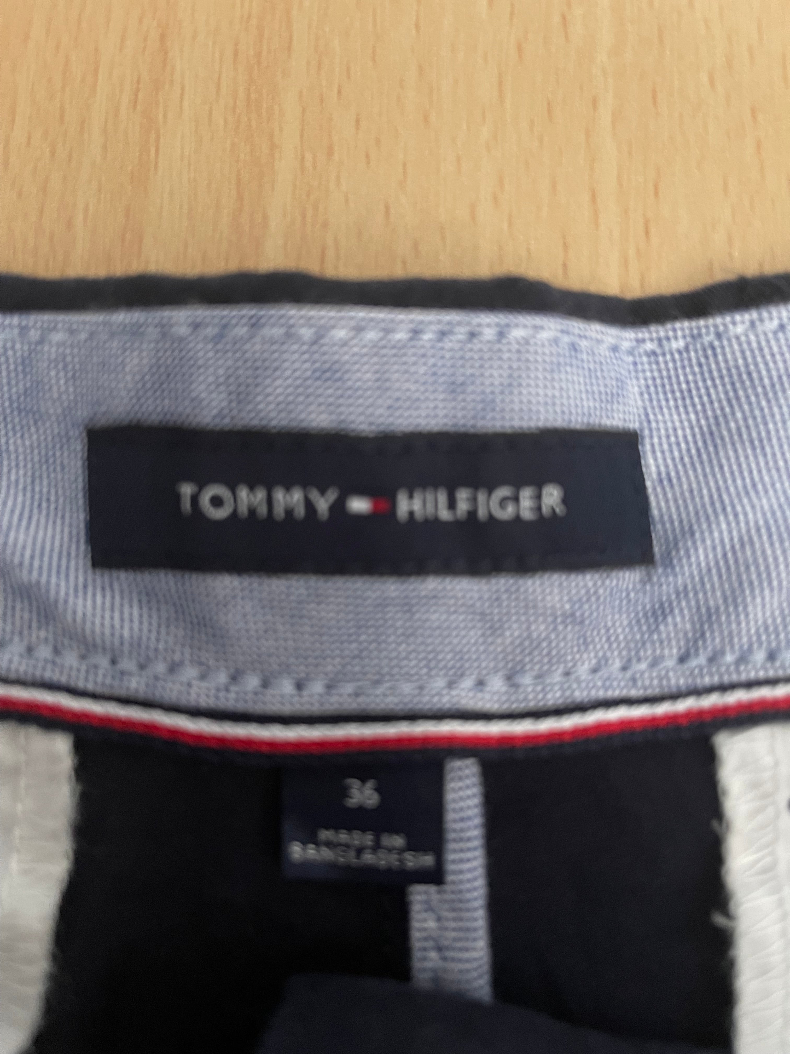 Tommy Hilfiger Men’s Shorts W36 – Navy Blue – With Pockets