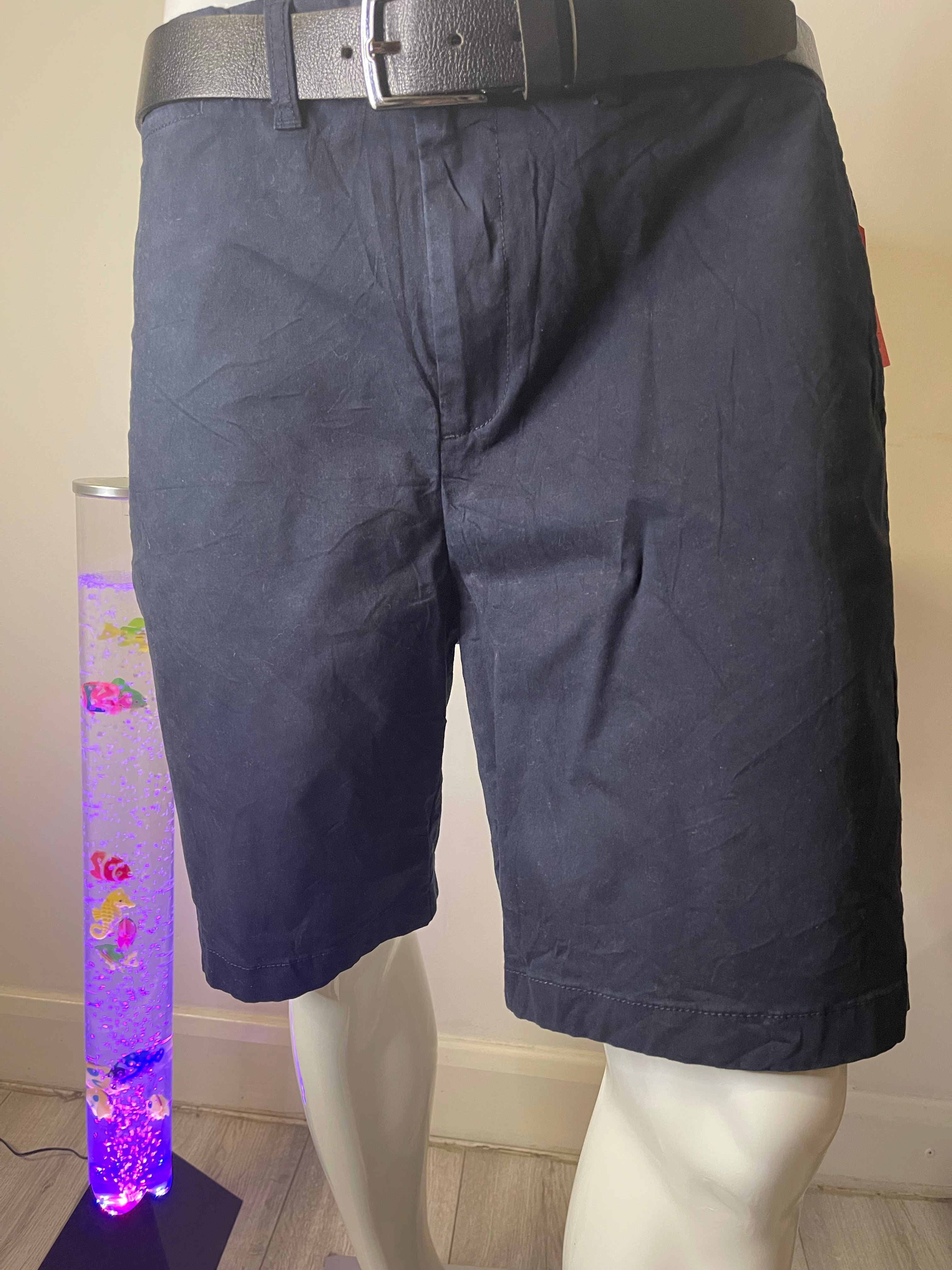 ✨ Tommy Hilfiger Chino Shorts – Size 36 – Smart Casual Premium ✨
