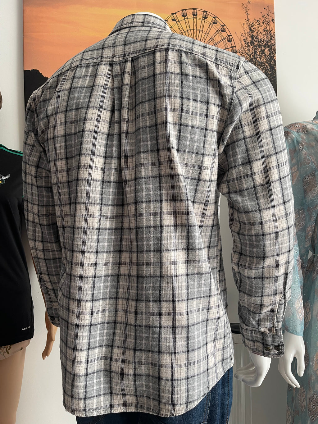 St. John’s Bay Men’s Check Shirt Size M