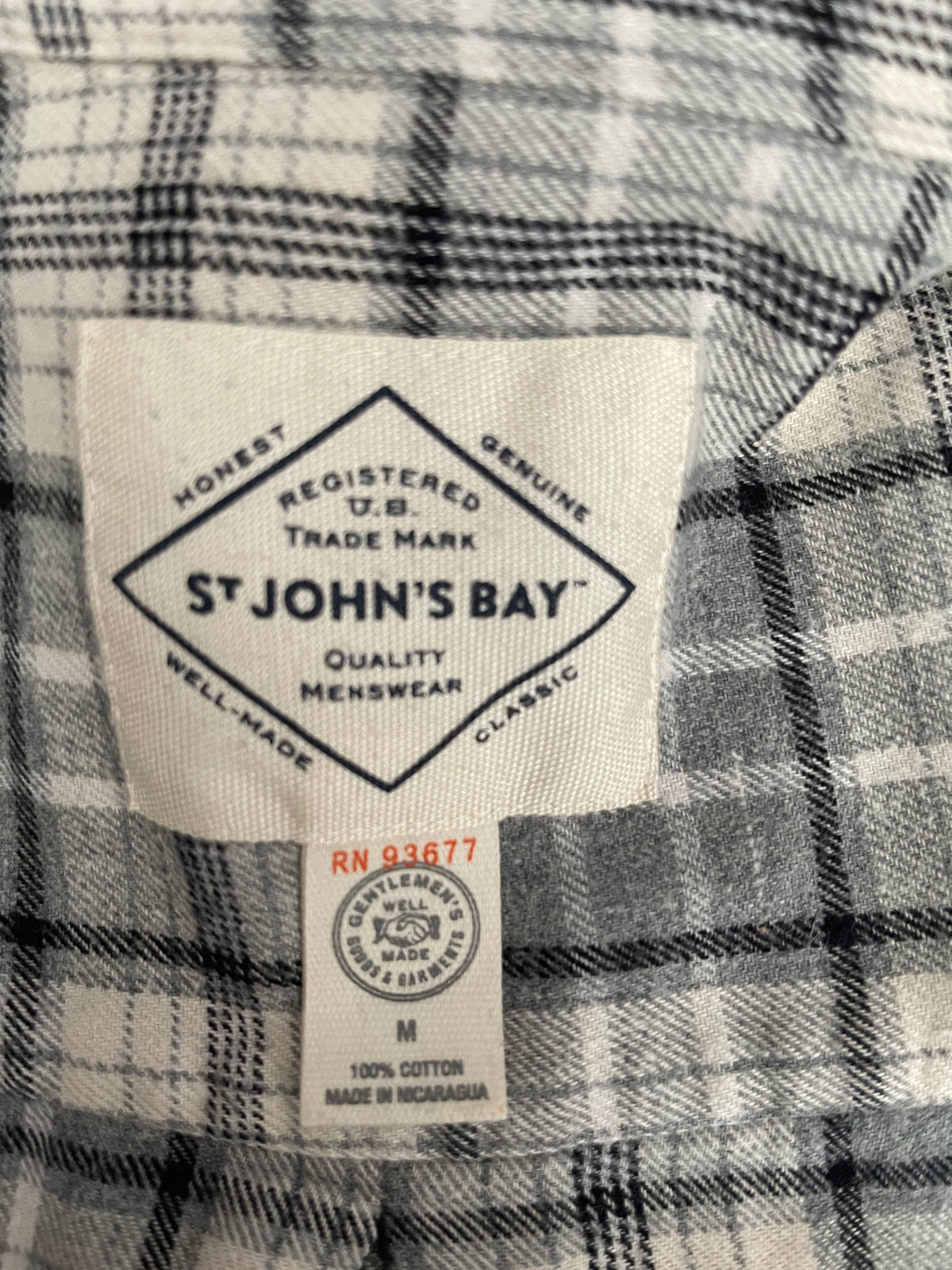St. John’s Bay Men’s Check Shirt Size M