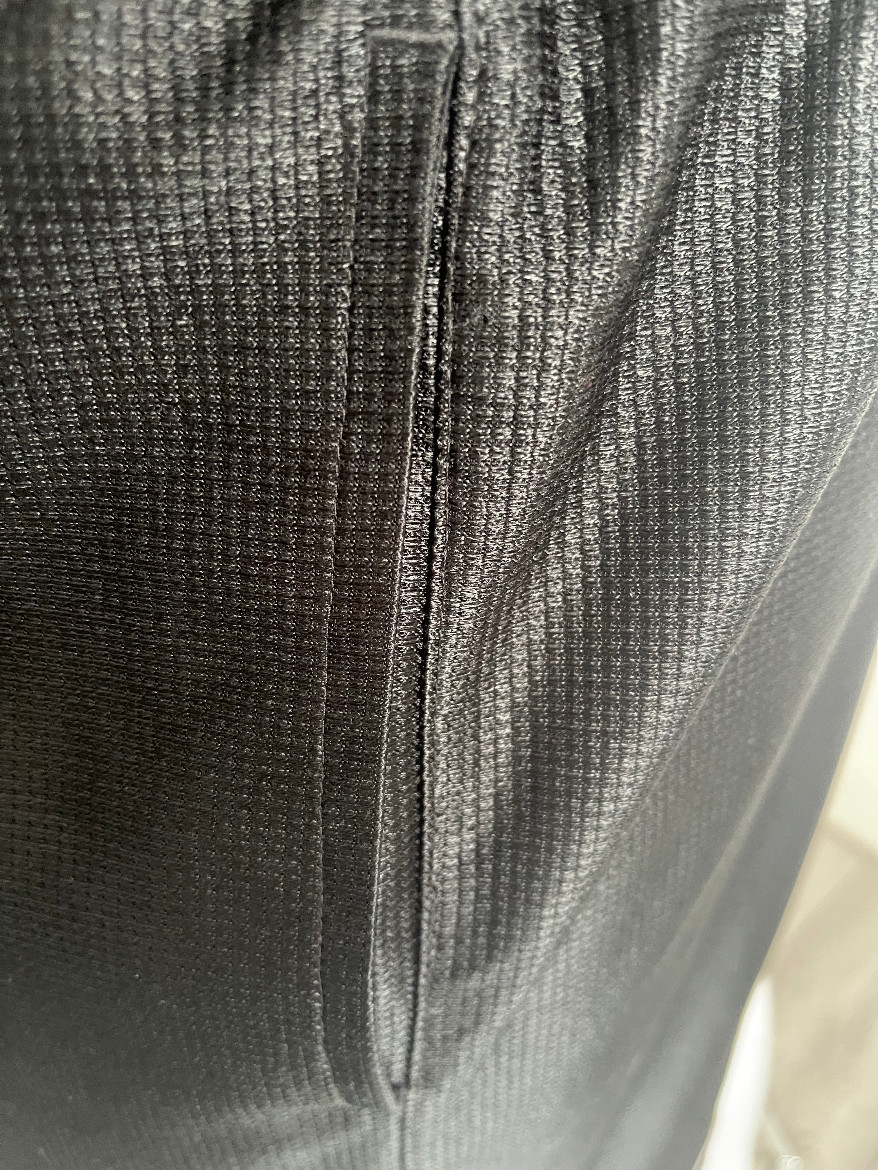 Nike Men’s Black Shorts With Pockets – Size XL 🔥