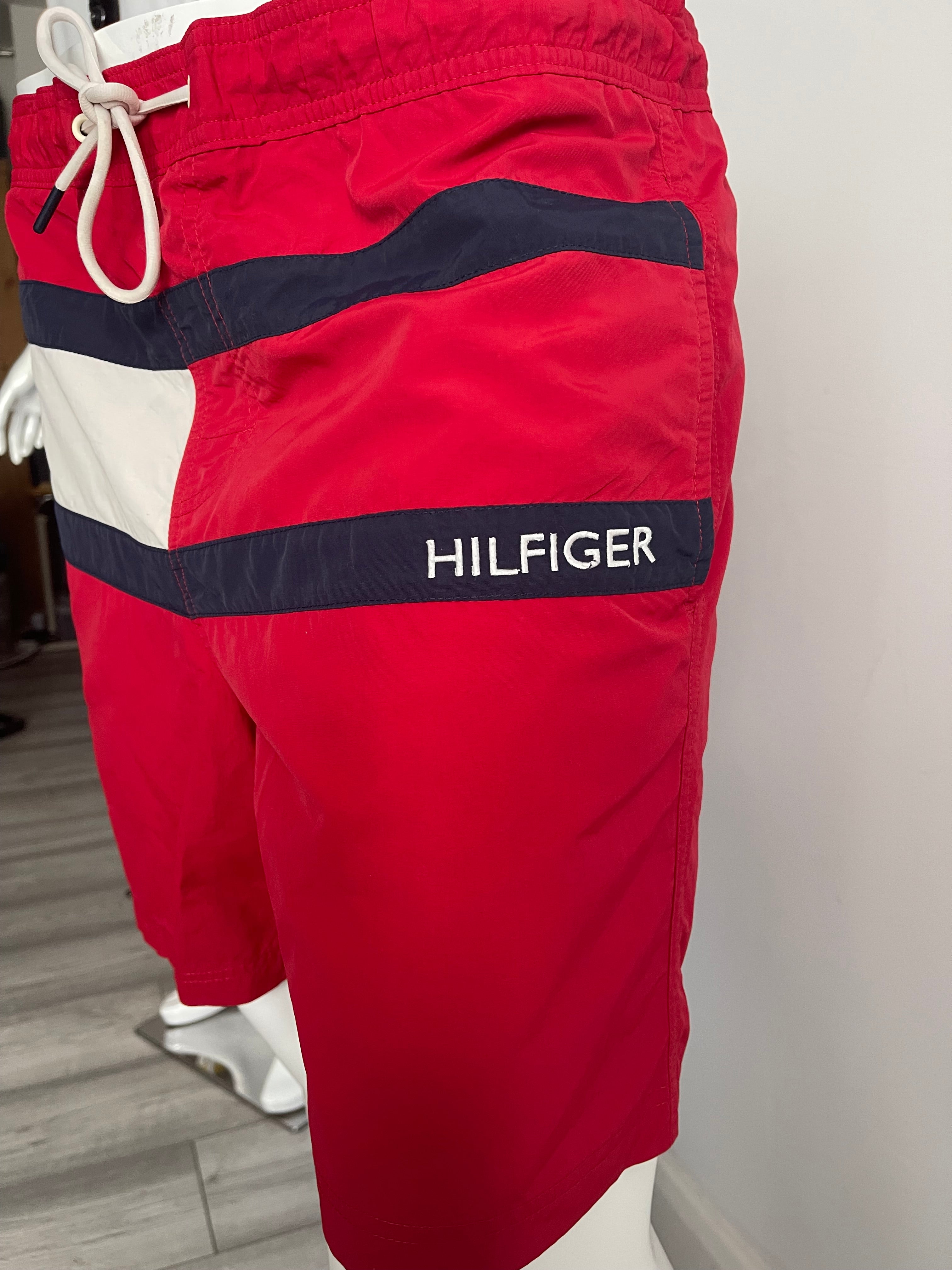 Tommy Hilfiger Men’s Red Shorts With Pockets – Size M 🔥