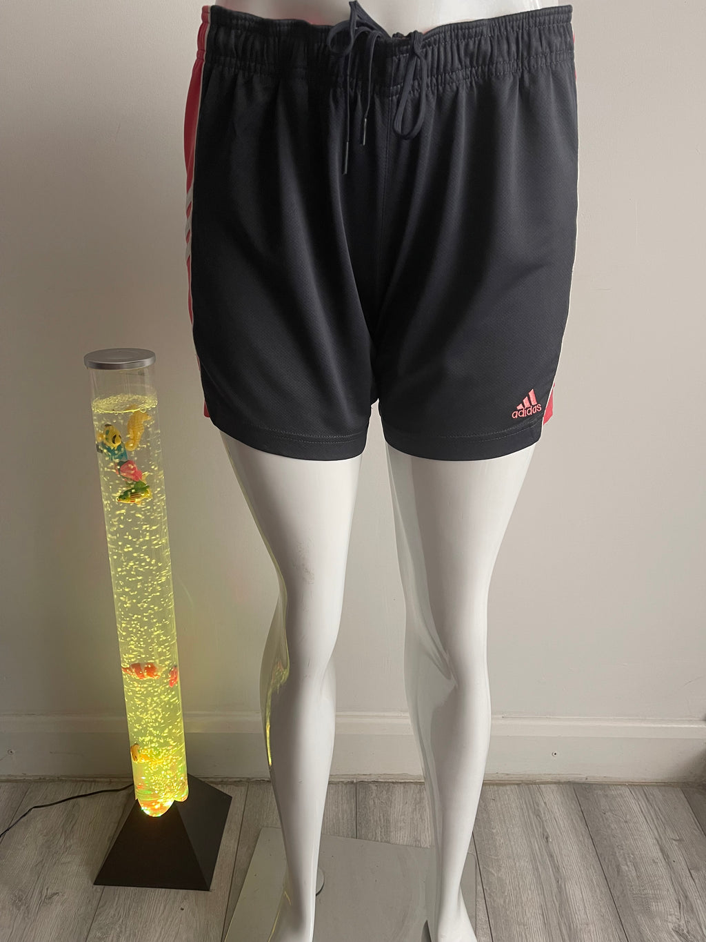 Titlu: Adidas Women's Black Training Shorts Size M
