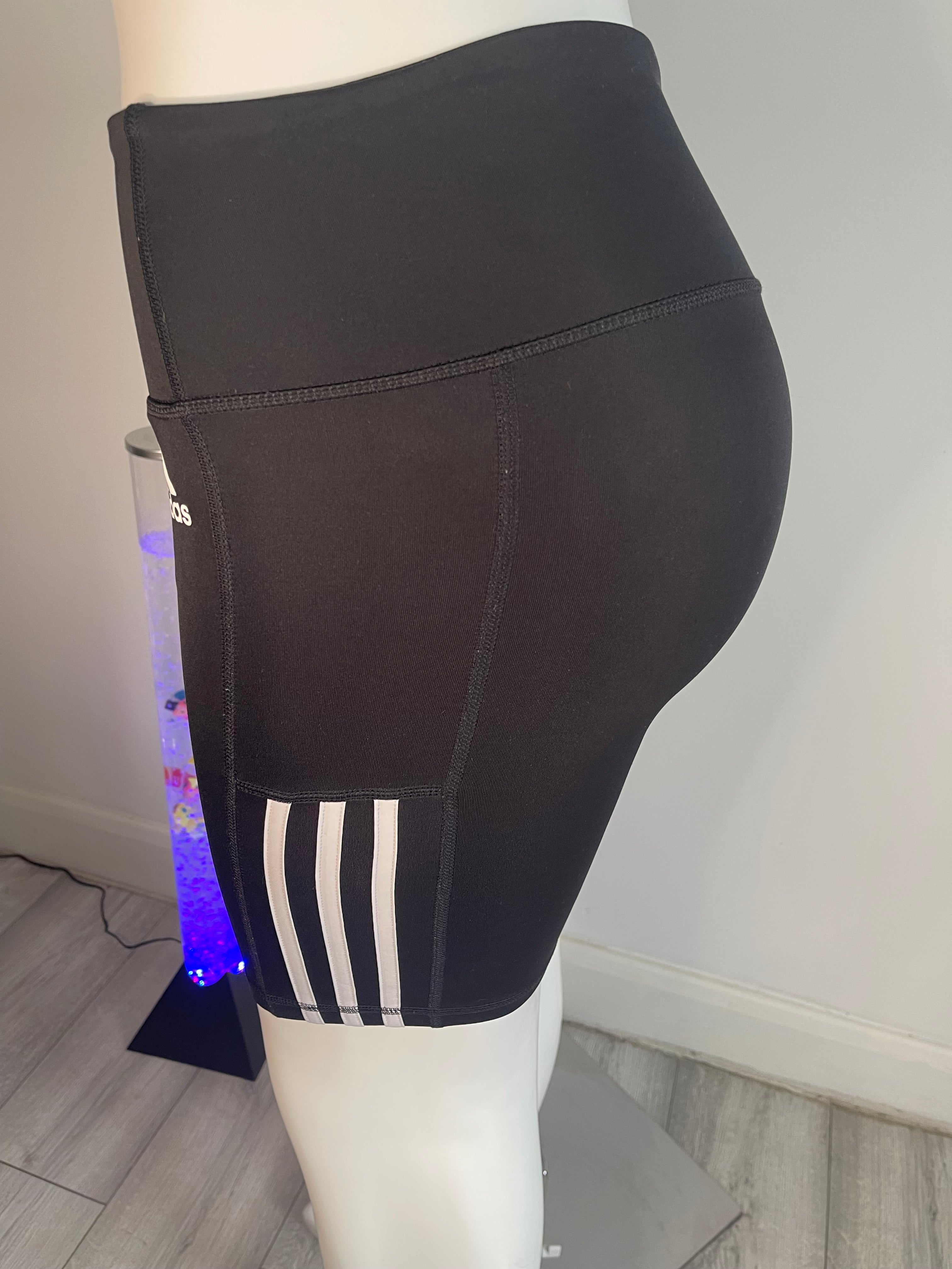 Adidas Aeroready Cycling / Training Shorts – Black – Size S