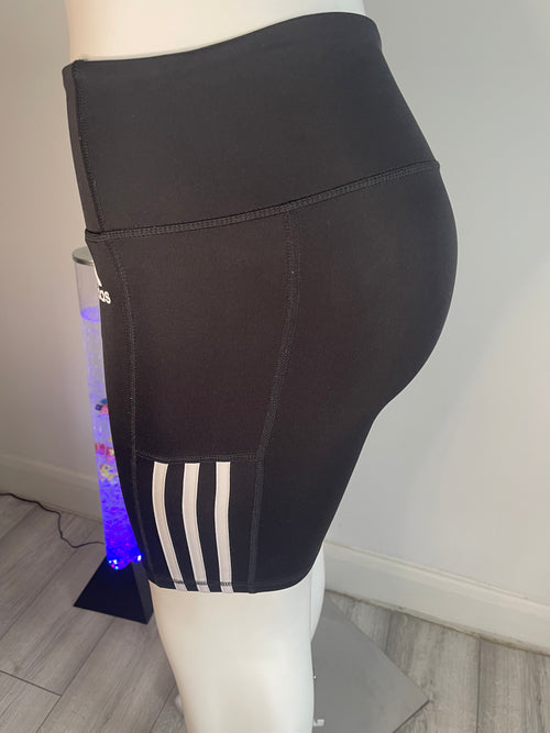 Adidas Aeroready Cycling / Training Shorts – Black – Size S