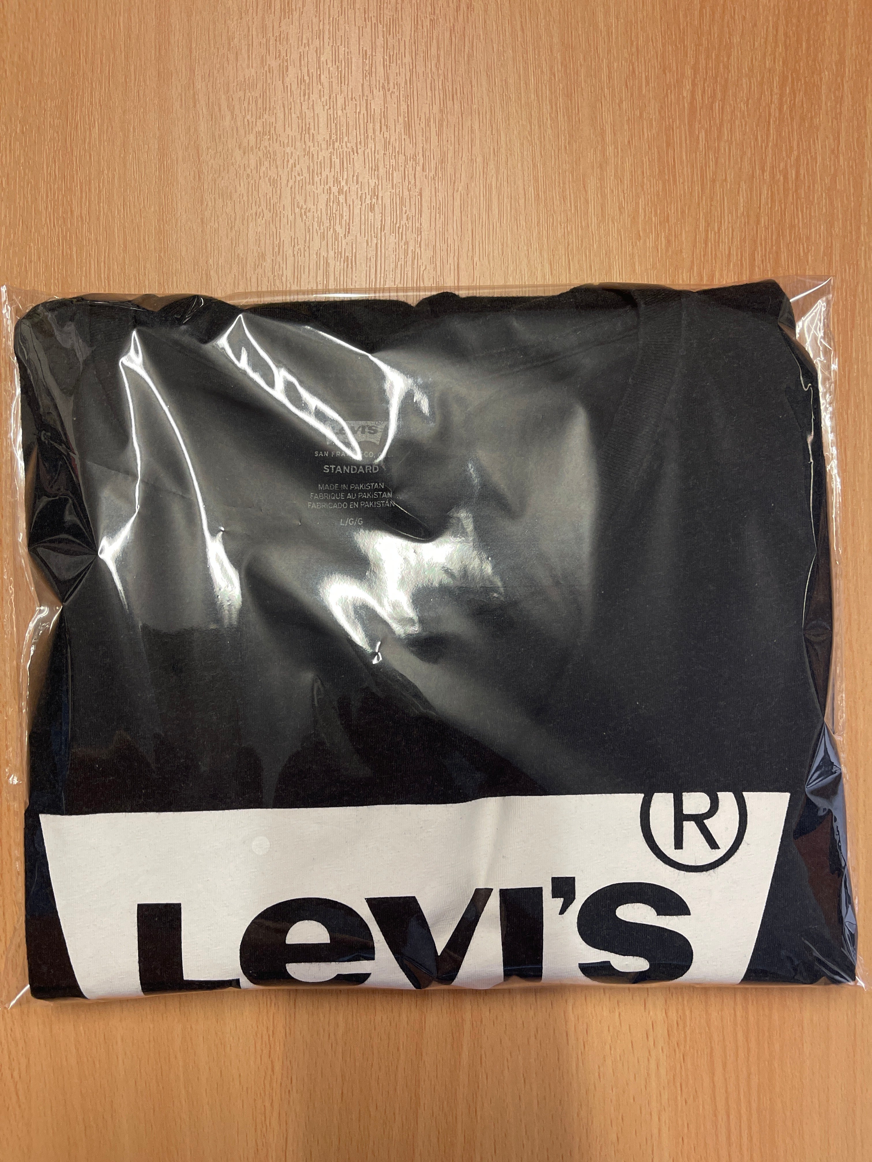 Levi’s Logo T-Shirt Size L