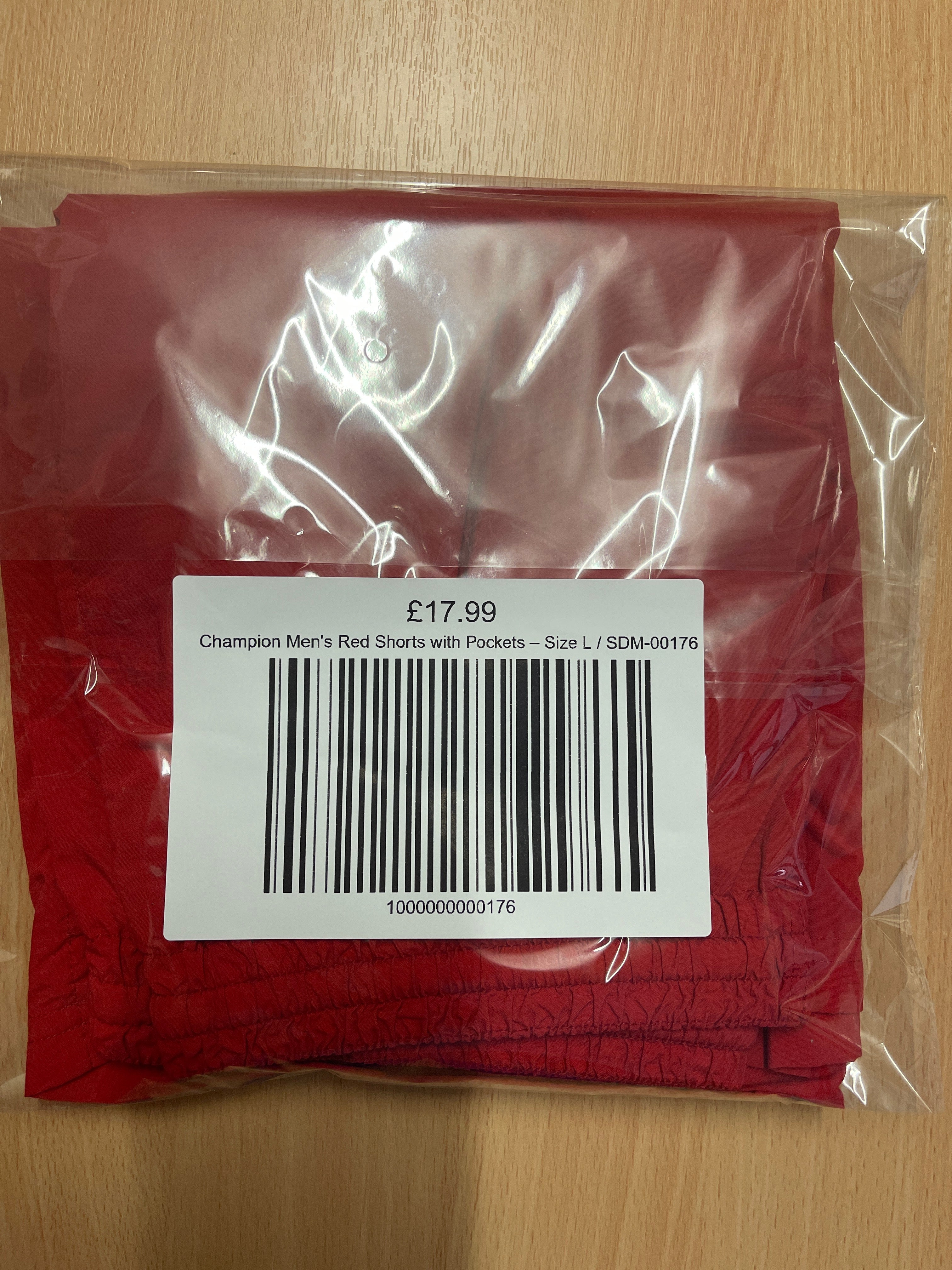 Champion Men's Red Shorts with Pockets – Size L