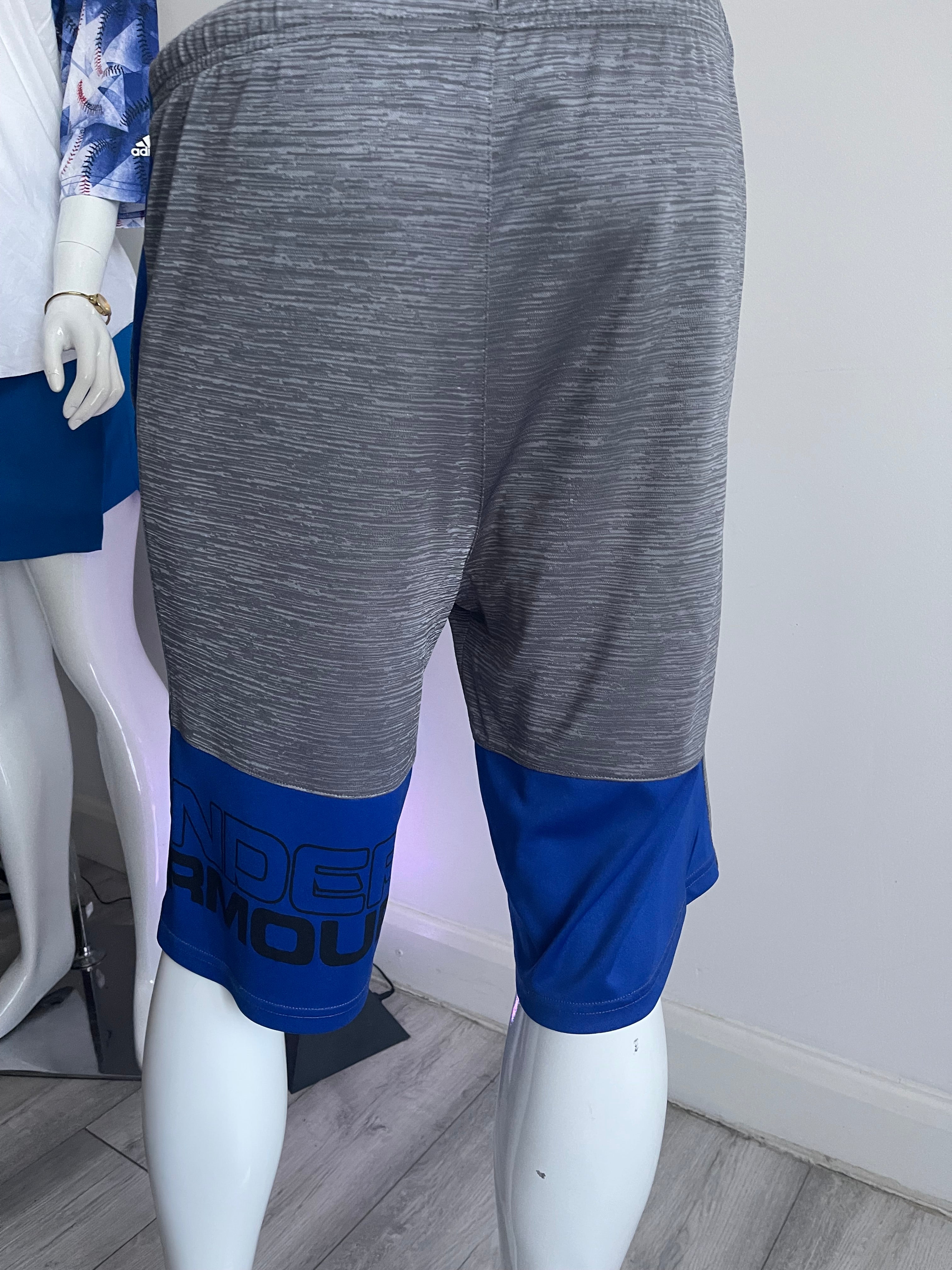 Under Armour HeatGear Grey/Blue Shorts With Pockets – YXL