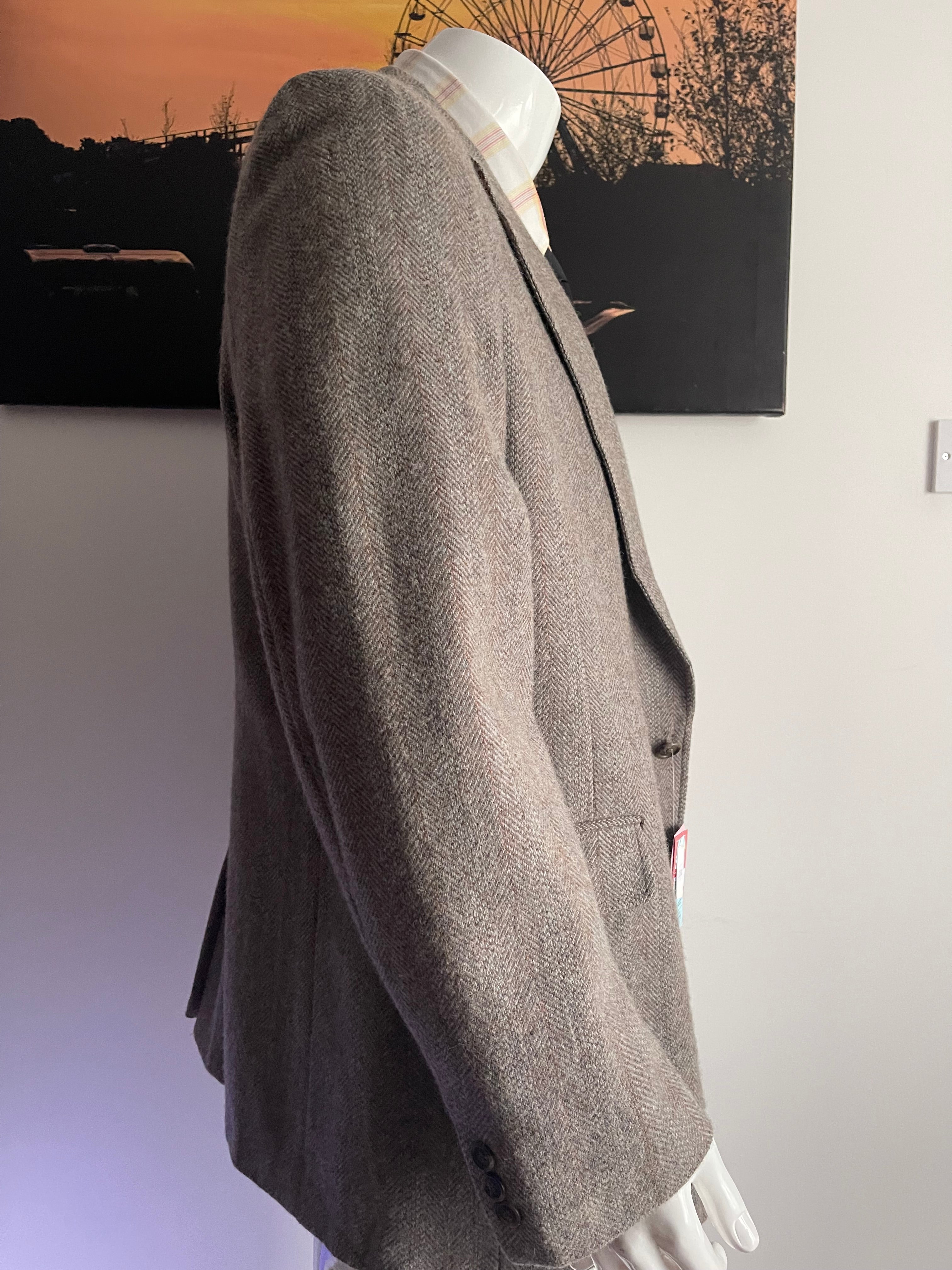Jonathan James USA Herringbone Tweed Blazer Jacket 48R Grey Wool Blend Classic Fit