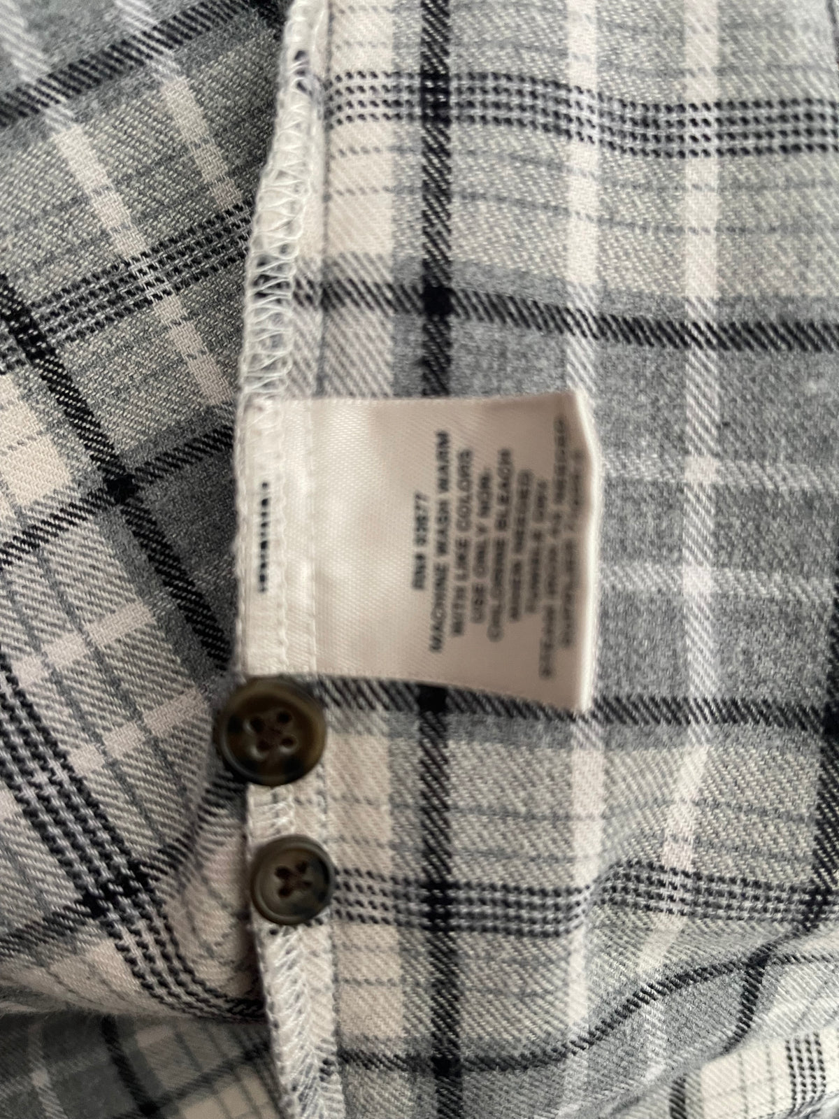 St. John’s Bay Men’s Check Shirt Size M