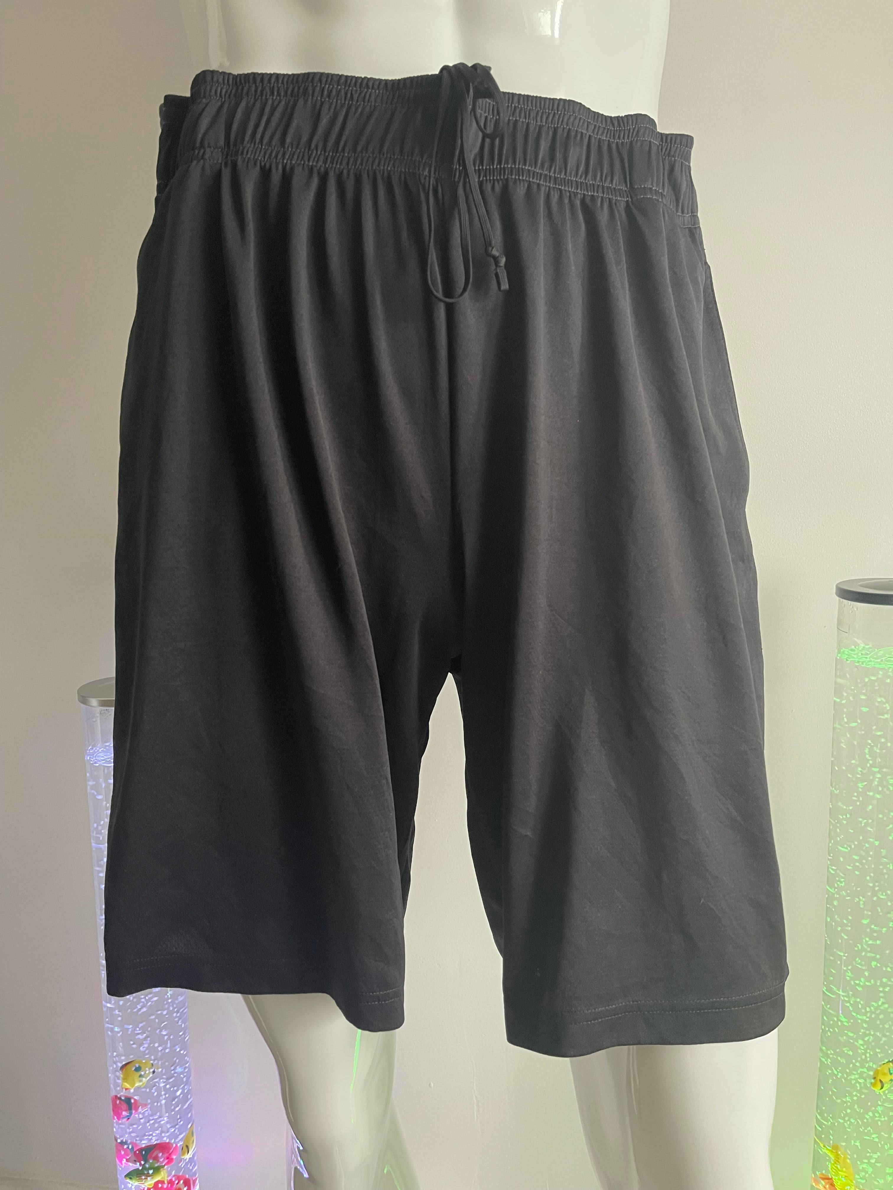 Puma Men's Black Sports Shorts with Pockets - Size XL