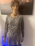 🐆 Papaya The Relaxed Leopard Print Top – Size S