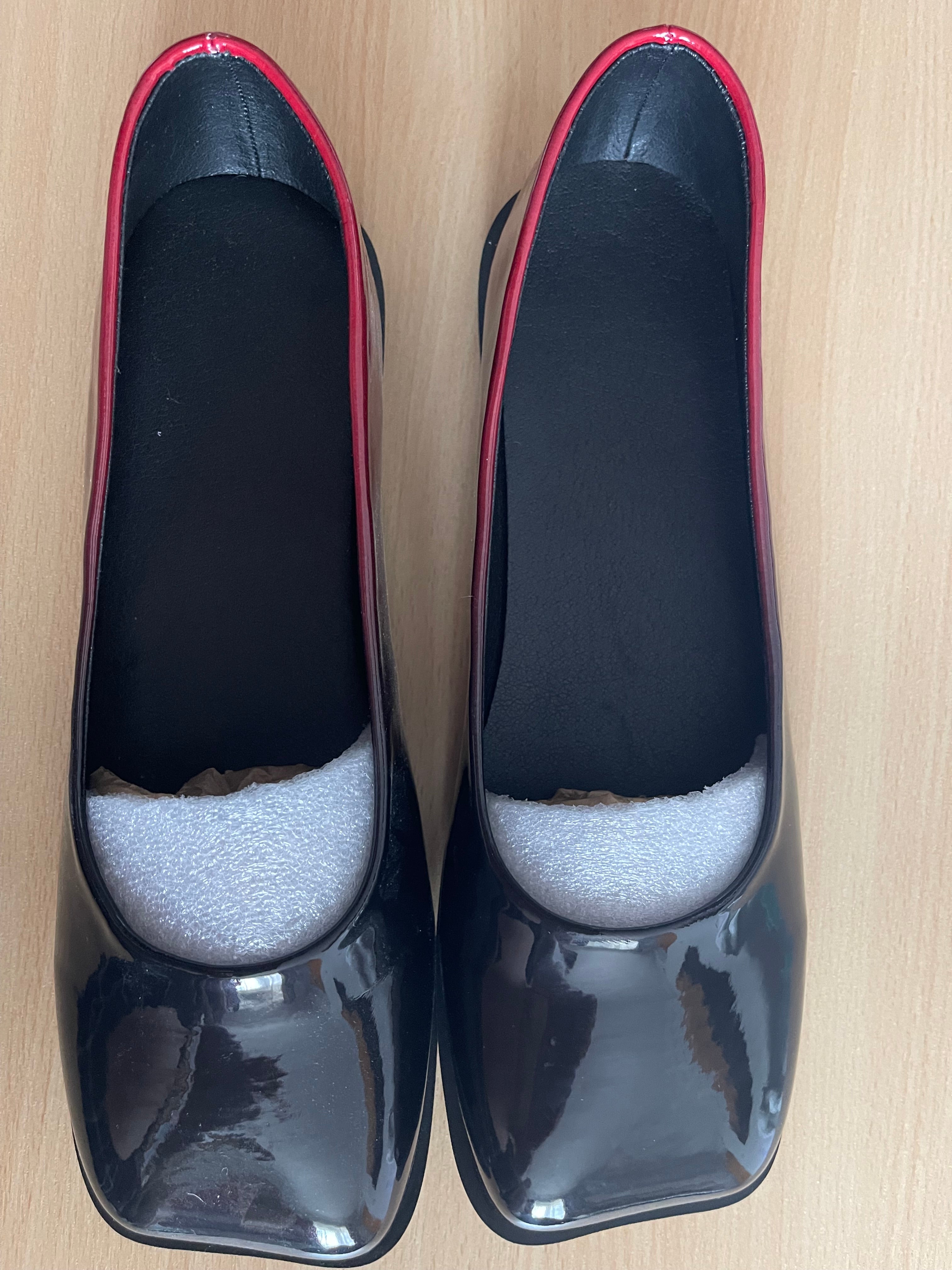 Women's Patent Ballet Flats – Burgundy / Black – UK 9 / EU 42