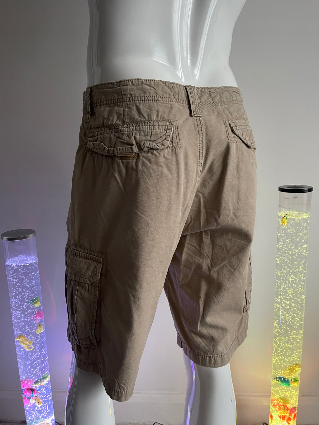 Lee Dungarees Men’s Cargo Shorts – Beige – Multi Pocket