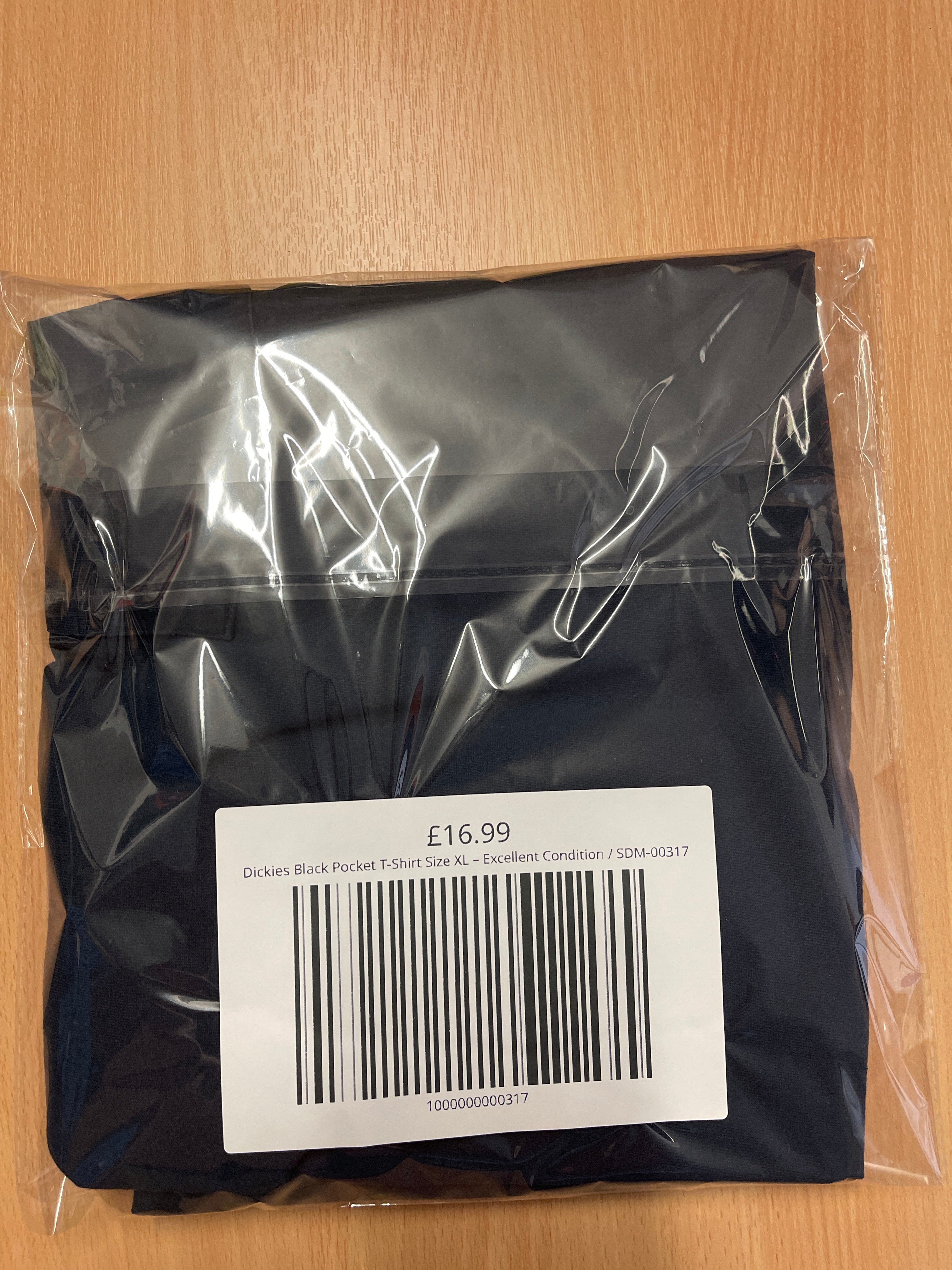 Dickies Black Pocket T-Shirt Size XL – Excellent Condition